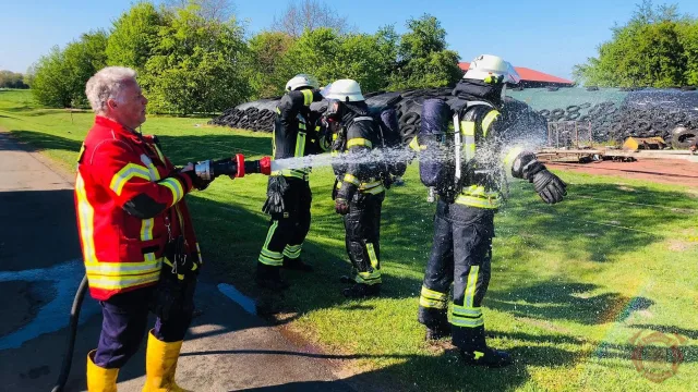 Foto zum Einsatz: Schweinestallbrand / 21.04.2026
