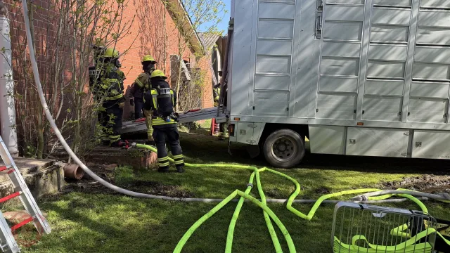 Foto zum Einsatz: Schweinestallbrand / 21.04.2026