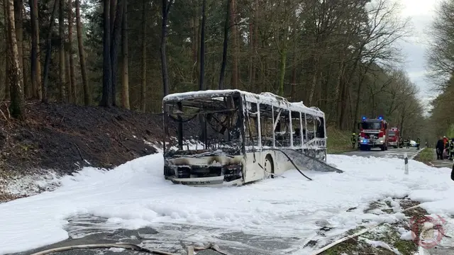 Foto zum Einsatz: Busbrand / 21.03.2024