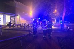 Bild_02_Schwimmhalle_Übung