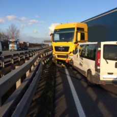 Verkehrsunfall A1 Rtg. Bremen / 12.11.15